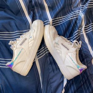 IRIDESCENT REEBOK SIZE 6 WOMENS WHITE AND PLASMA COSMIC SHOES FAUX LEATHER